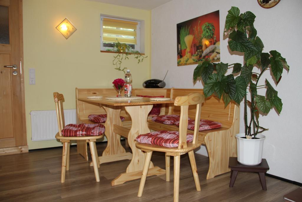 Apartment Am Bieleboh Beiersdorf Exteriör bild